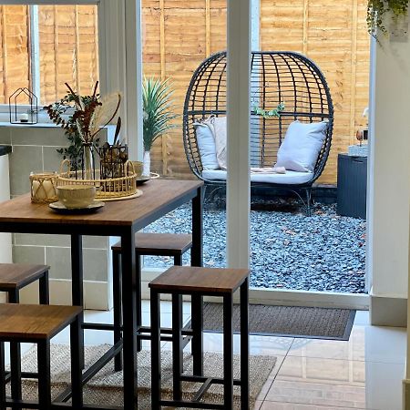 Urban 3 Bedroom Home In Kings Heath-Great Location Birmingham Extérieur photo