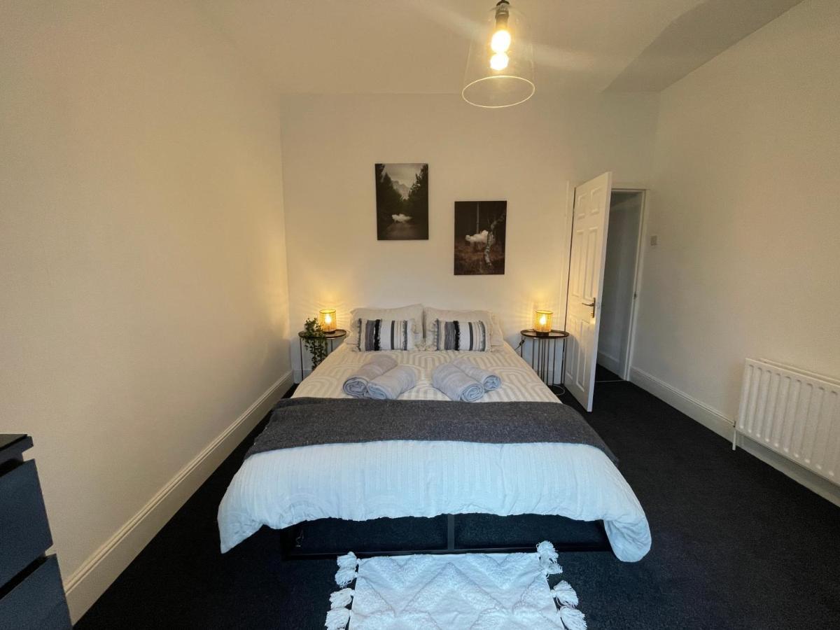 Urban 3 Bedroom Home In Kings Heath-Great Location Birmingham Extérieur photo