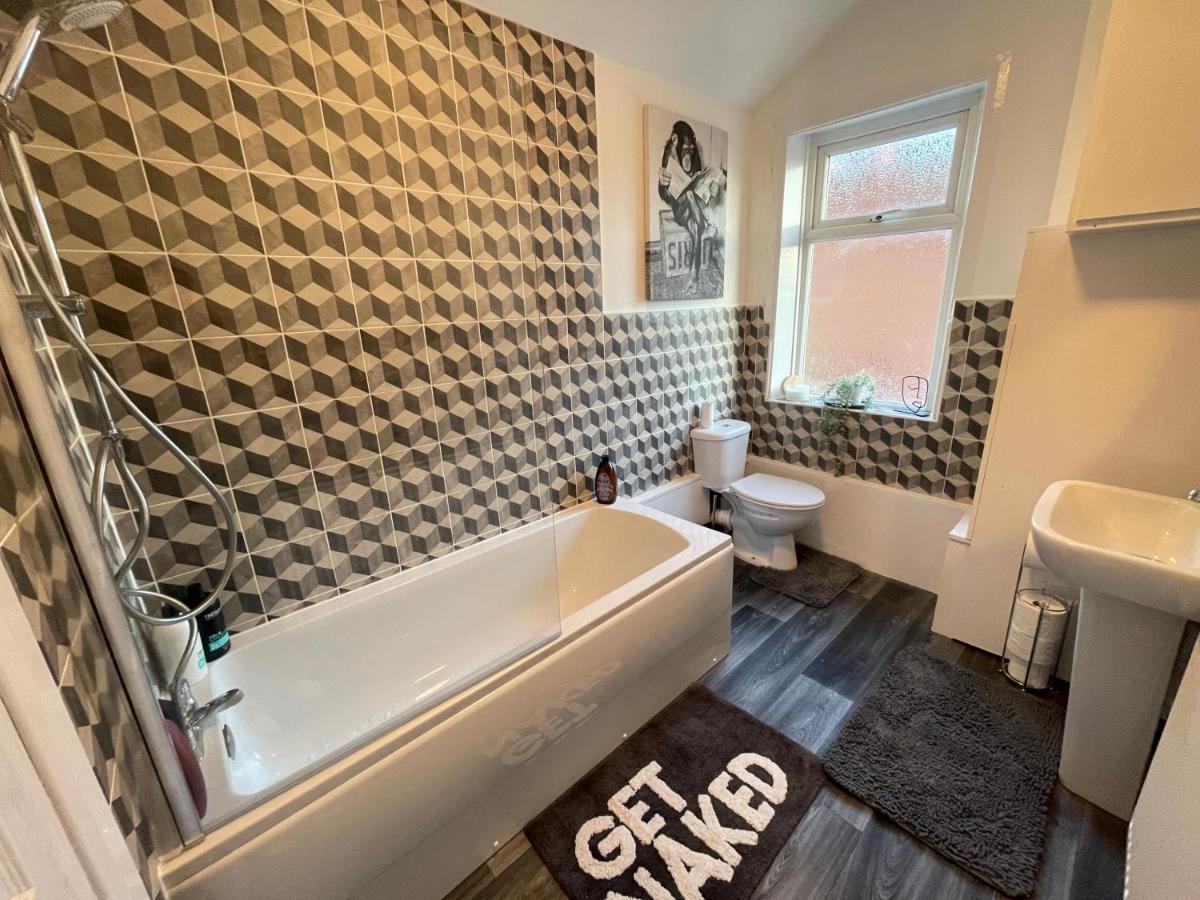 Urban 3 Bedroom Home In Kings Heath-Great Location Birmingham Extérieur photo